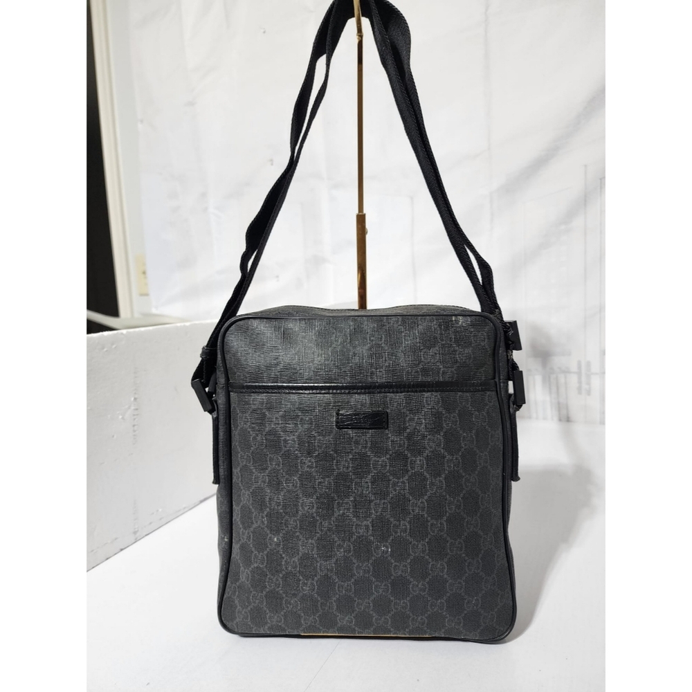 GUCCI GG Supreme Monogram Front Pocket Messenger Bag Black/Grey - Picture 8 of 16